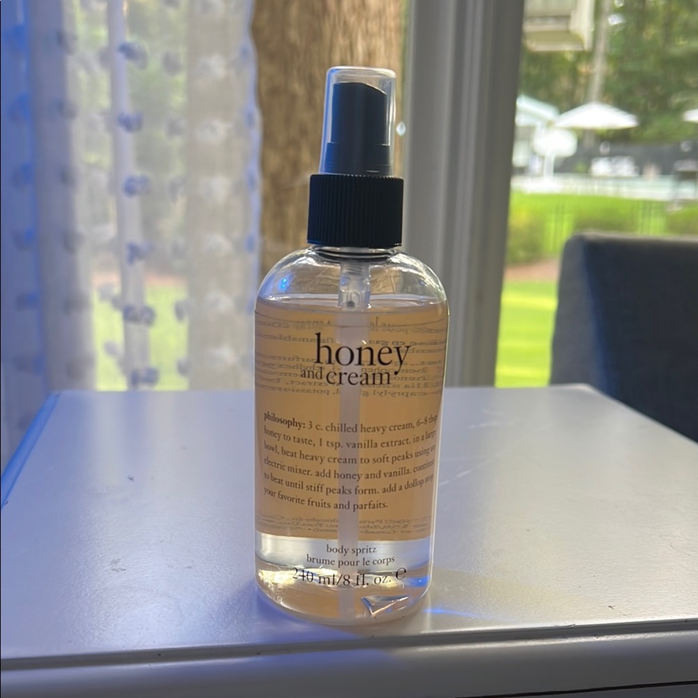 Philosophy Honey and Cream Body Spritz - Cream and Black